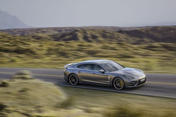 Porsche Panamera kommer i sex nya versioner