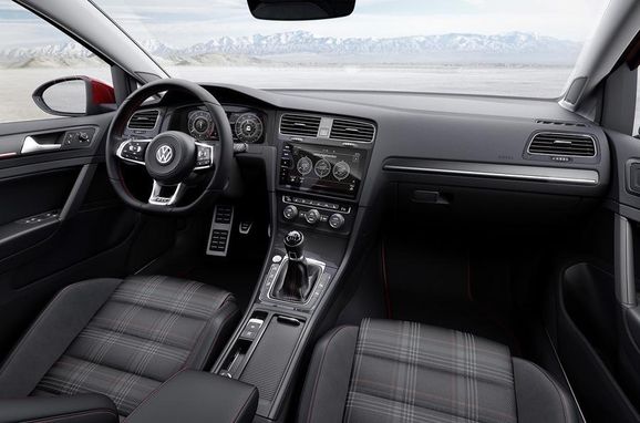 Provkörd: Erik imponeras av nya VW Golf