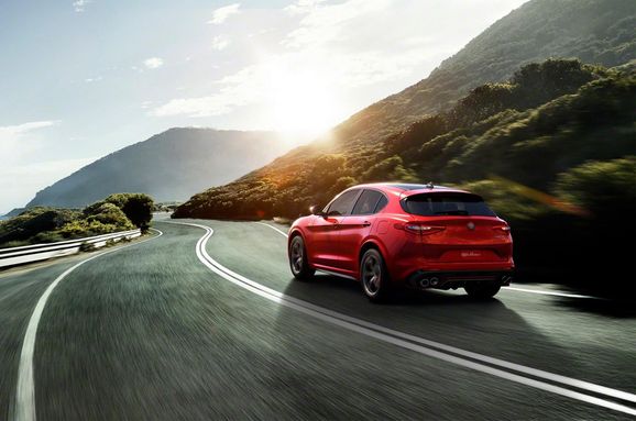 Alfa Romeo Stelvio – nya suven äntligen officiell