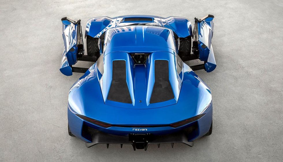 Rezvani – vänta tills du öppnar dörrarna!