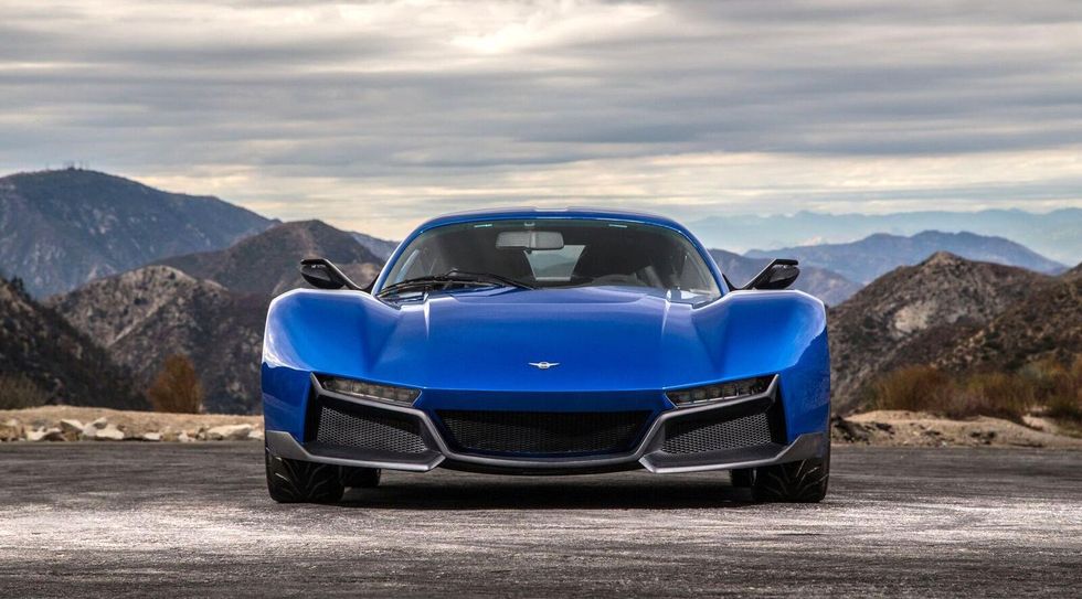 Rezvani – vänta tills du öppnar dörrarna!