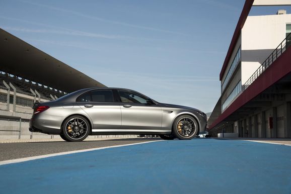 Mercedes-AMG E63: 