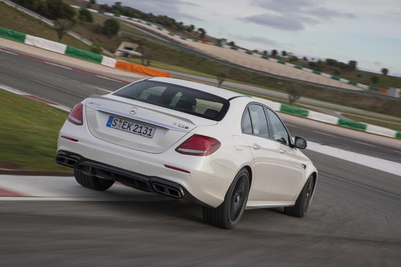 Mercedes-AMG E63: 