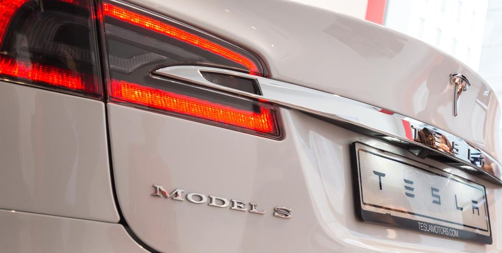 Tesla slopar uppskattad garanti – höjer priserna