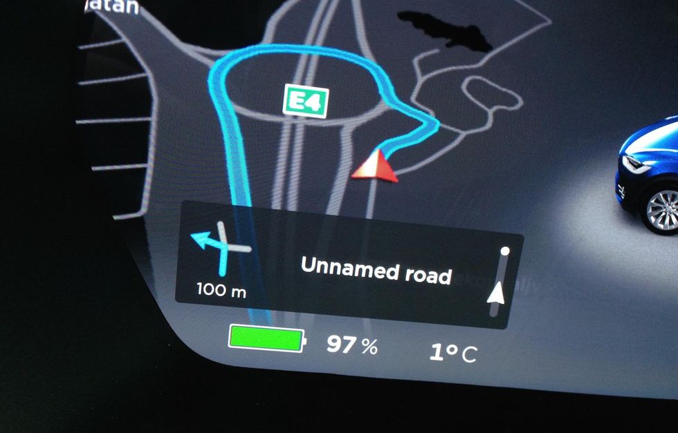 Långresa med Tesla Model X – så funkar det