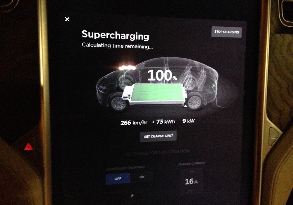 Långresa med Tesla Model X – så funkar det