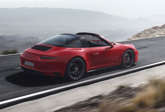 Nya Porsche 911 GTS får turbomotor – svenska priser