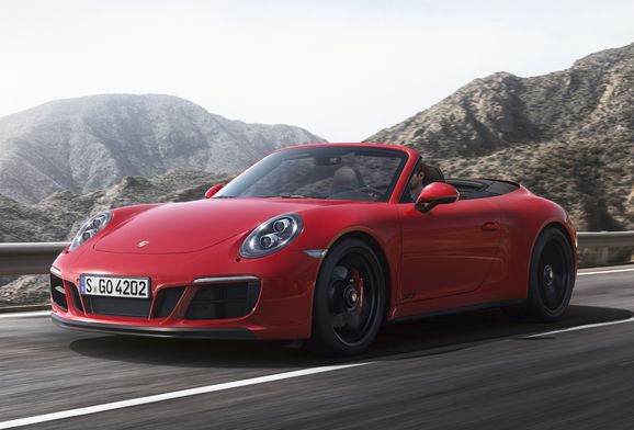 Nya Porsche 911 GTS får turbomotor – svenska priser