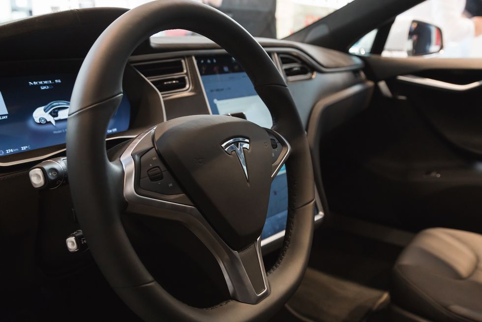 Tesla tar bort funktionen som retade upp ägarna