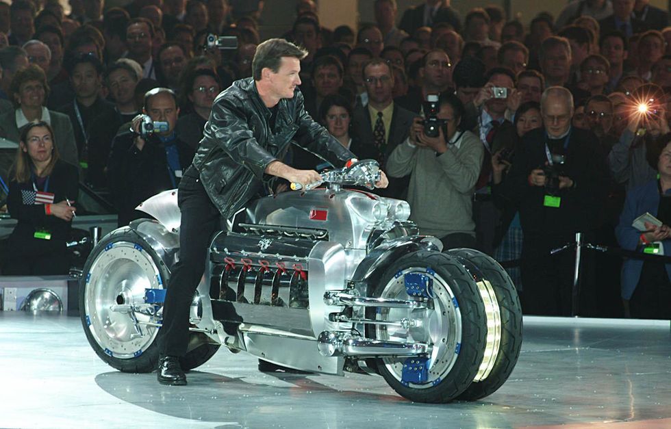 Avhopp flyttar svensk närmare Mercedes-toppen