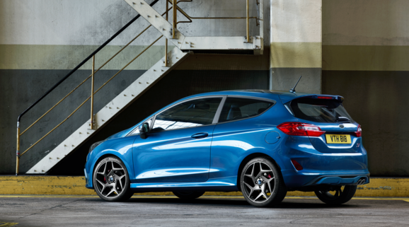 Ford Fiesta ST officiell: Trecylindrig med 200 hk