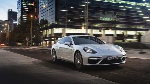 Porsche har skapat världens starkaste hybridbil