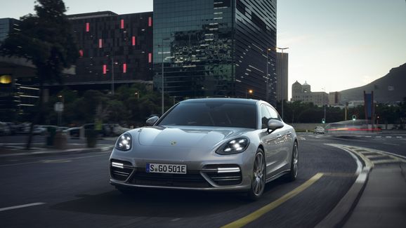 Porsche har skapat världens starkaste hybridbil