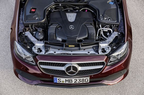 Äntligen: Nya Mercedes E-klass Cabriolet är här