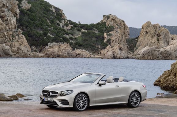 Äntligen: Nya Mercedes E-klass Cabriolet är här