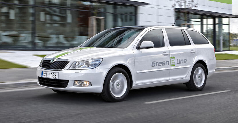 Nya detaljer och bilder: Skoda smygvisar ny elsuv