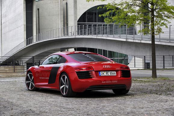 Audis superelbil läggs oväntat ner