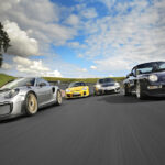 En grupp bilar på en bana (AI text)