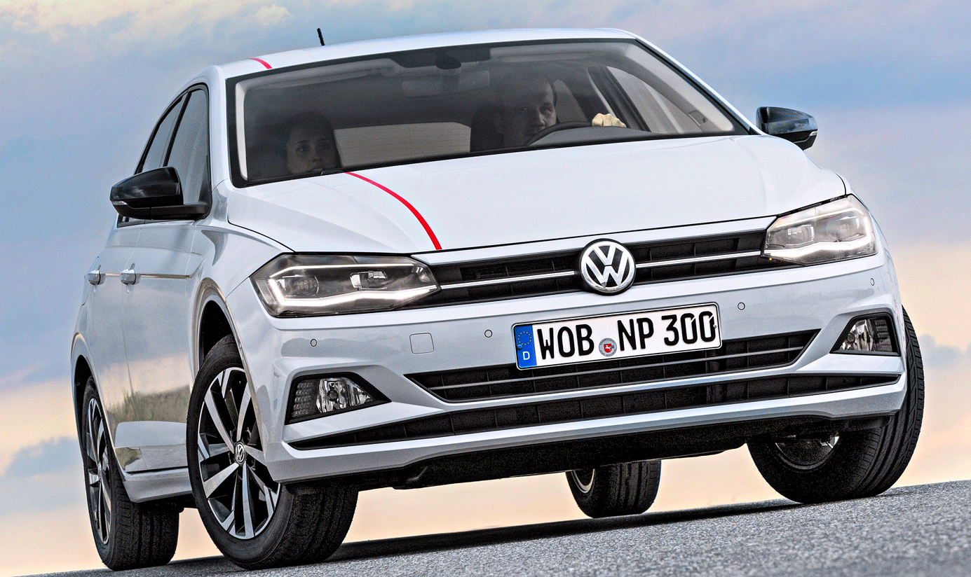 Polo har nu gått över fyra meter, vilket en gång utgjorde gränsen mellan småbilar och mellanklassbilar men sedan kom suvarna och ändrade på den måttstocken.