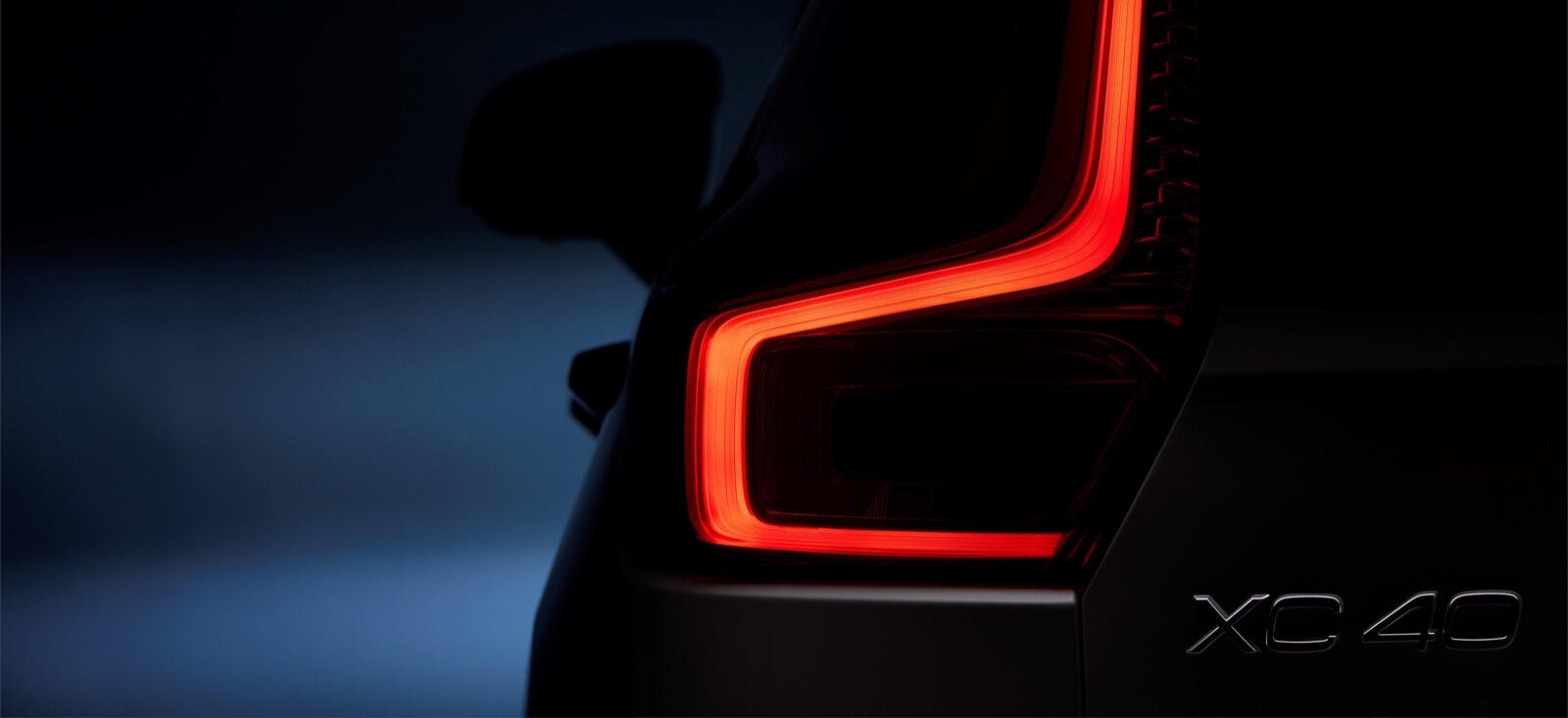 Volvo visar upp den helt eldrivna versionen av XC40 i oktober.