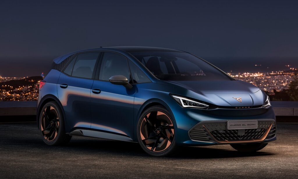 den nya elbilen BMW i3 på natten (AI text)