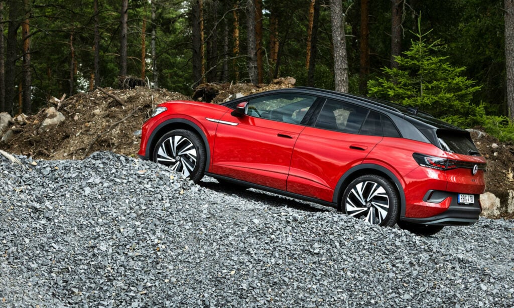 Om du vill sticka ut i mängden ska du inte välja VW ID.4 GTX – den kommer att bli en favorit i Sverige.