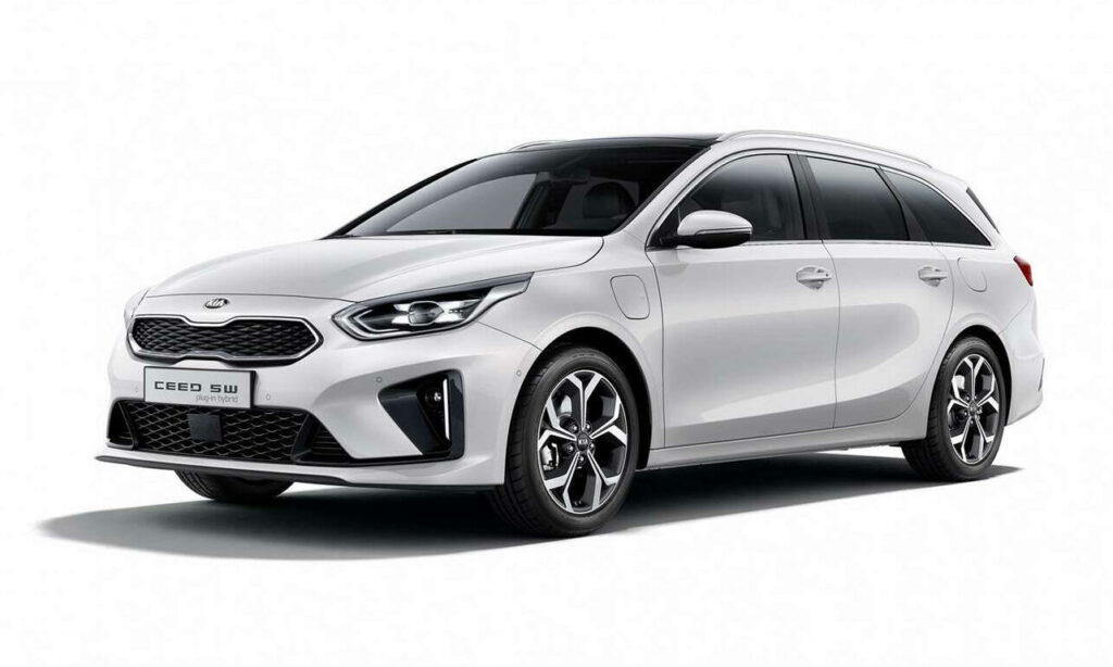 En vit Kia Rio skåpsvagn (AI text)