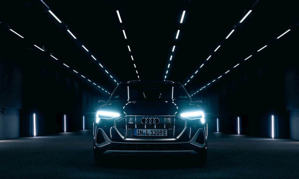 Audi Q7 (AI text)