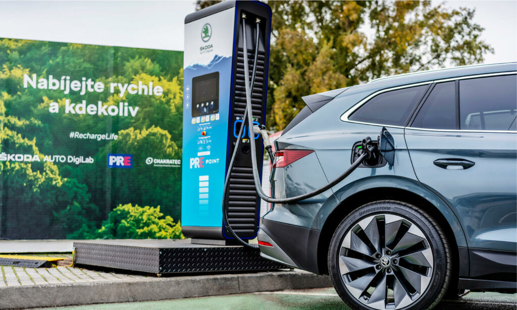 Israeliska Chakratec har samarbetat och testat sina svänghjulsdrivna snabbladdare med Skoda i Tjeckien.