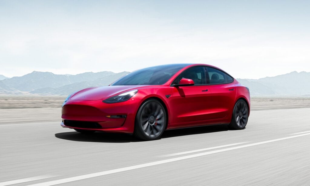 Äga en Tesla: Toppen eller botten? Svaret finns i vår unika begagnatdatabas.