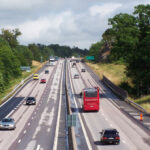 Du kommer inte vara ensam på vägarna i helgen. Foto: Sendelbach