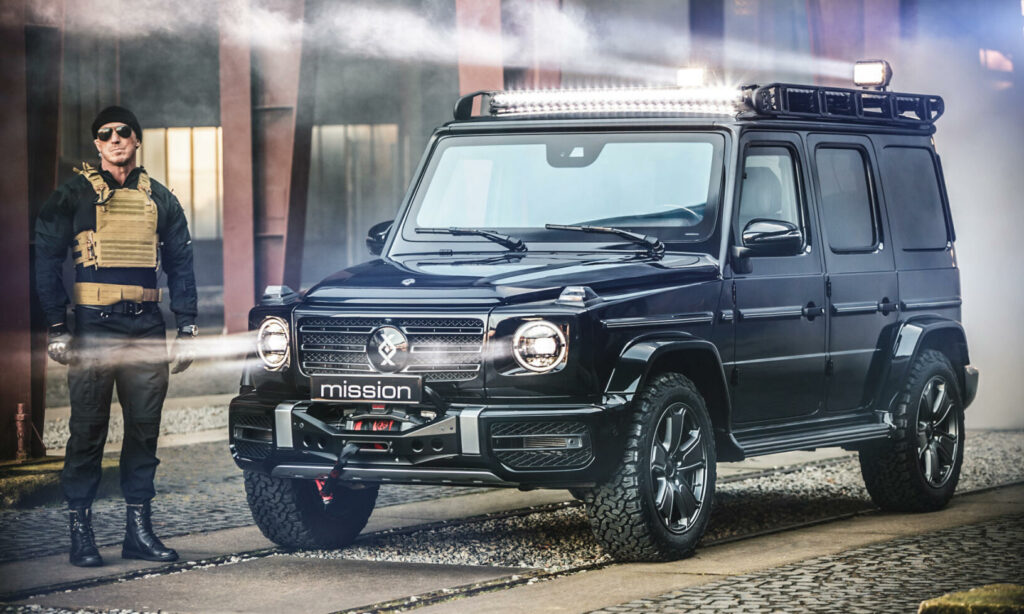 Brabus pansarbil Invicto baseras på Mercedes-Benz G-Klass, och kan stå emot riktigt tung beskjutning.