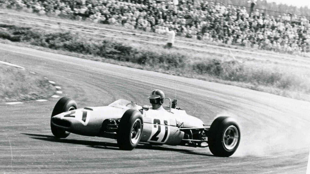 Ronnie Peterson hade en vild körstil som gillades av publiken. Foto: Per Cewrien