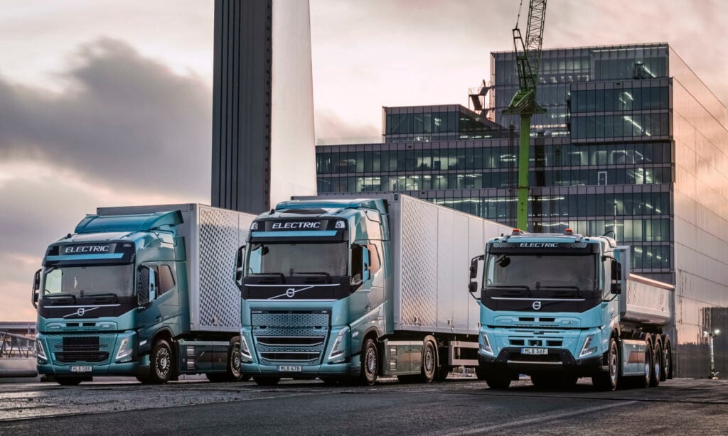 ”Vi räknar med att volymerna kommer att öka betydligt under de närmsta åren”, skriver Roger Alm, vd för Volvo lastvagnar.