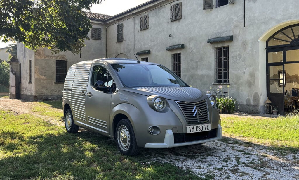 Citroëns elektriska skåpbil ë-Berlingo går nu att få retro-stylad.