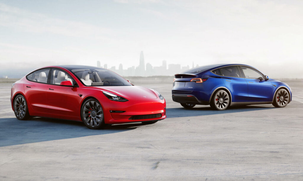 Tesla Model 3 och Model Y blir av med sina parkeringssensorer.
