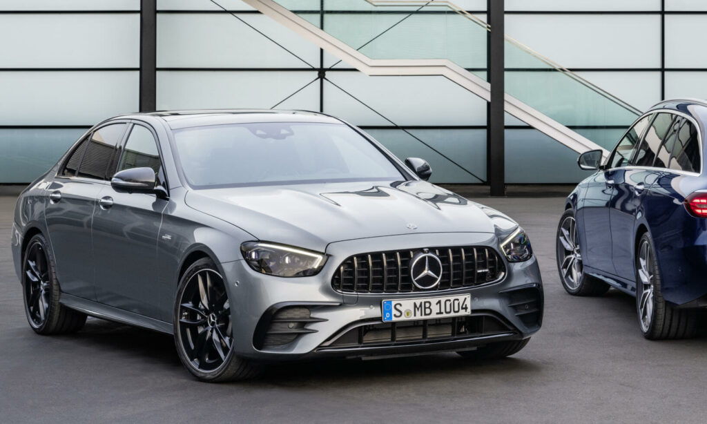 Nästa generation av Mercedes E-klass blir ingen elbil. I stället ska den säljas parallellt med eldrivna EQE.