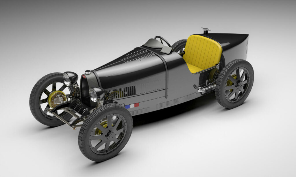 1920-talsdesign i kolfiber och skala 1:2 – den perfekta julklappen till knatten? Nja, prislappen lär avskräcka.