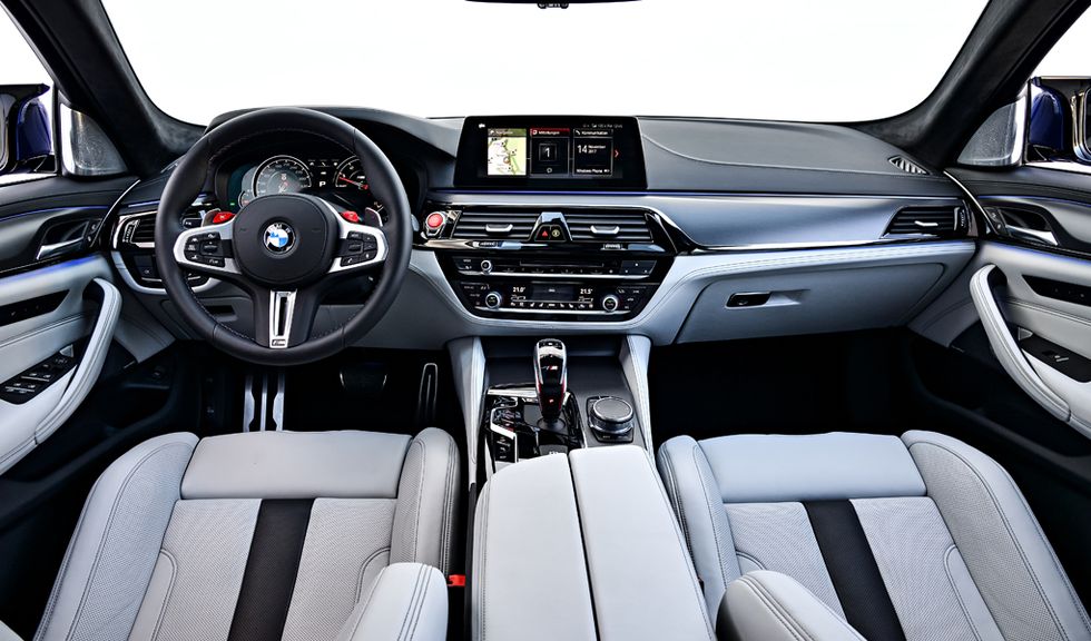 Nya BMW M5 är här – mest kraftfulla någonsin med intelligent M xDrive fyrhjulsdrift