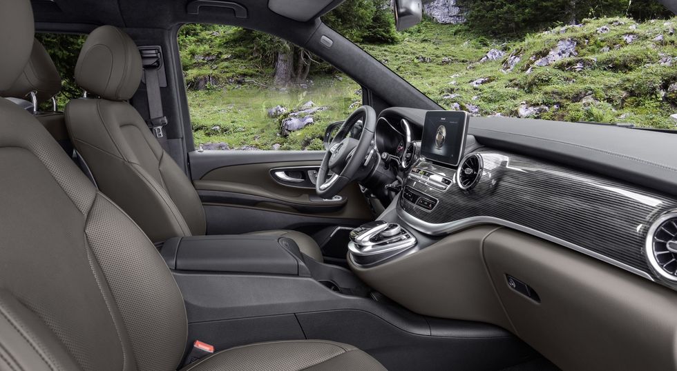 Succén fortsätter: Mercedes V-Klass uppdateras – smartare än någonsin och godkänd för HVO-diesel