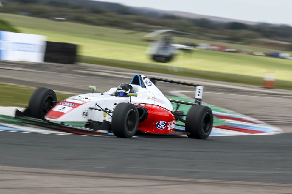 Guide: Allt om helgens formelracing!