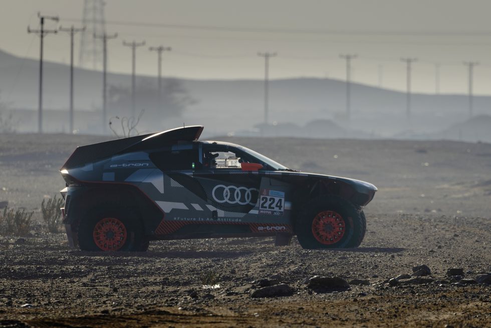 Direktrapport Dakar 2022: ”Som att vara mitt i en Mad Max-film”