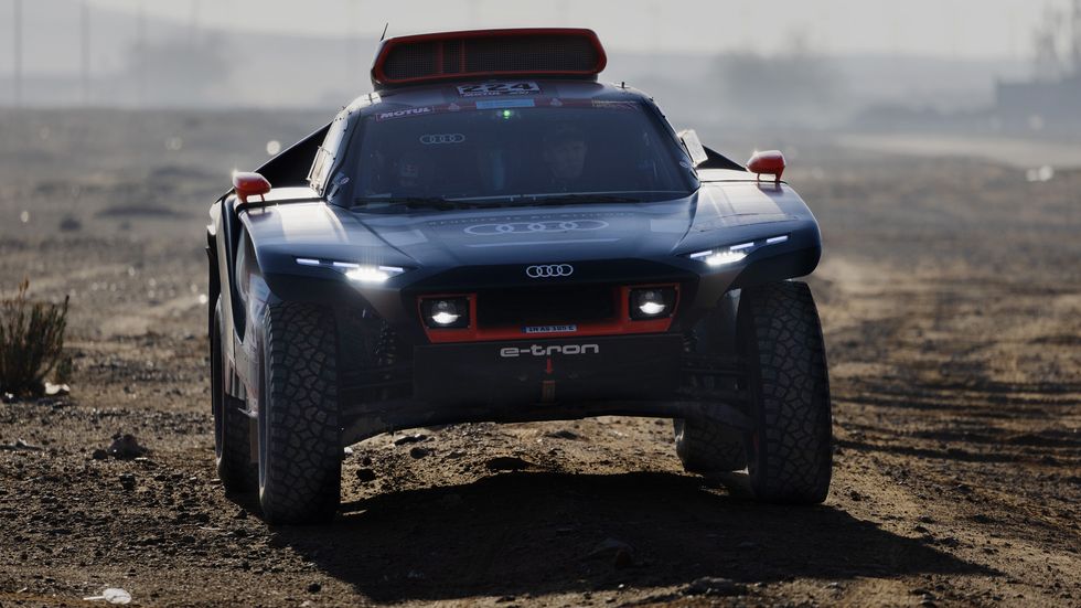 Direktrapport Dakar 2022: ”Som att vara mitt i en Mad Max-film”