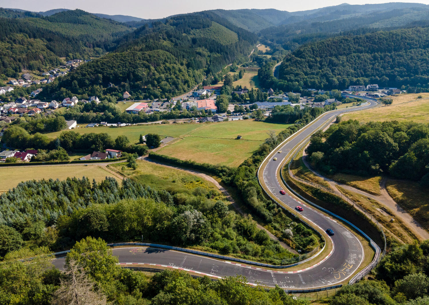 Nürburgring, drygt 20 fascinerande och fruktade kilometer i de tyska Eifelbergen.