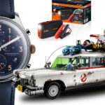 En bil med en klocka. (AI text)