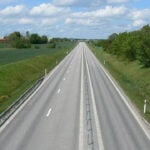 Sköt dig själv och skit i andra på 2+1-vägarna, skriver krönikören.