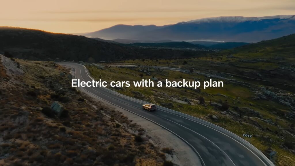 ”Är den nya tekniken helt enkelt ännu inte mogen i Volvos värld?”, undrar Chefredaktören.