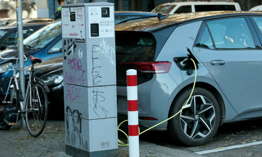 Konflikten mellan el och olja eskalerar. Hur ska man tänka?