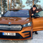 Magnus med provbilen, som känns igen som en RS iV på den lite sportigare fronten och kristallgrillen.