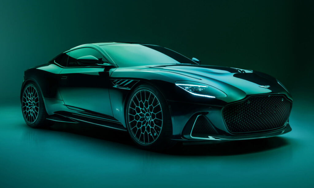 Aston Martins ultimata DBS delar spis med den helgalna suven DBX707 – fast nu med ytterligare 63 hk.